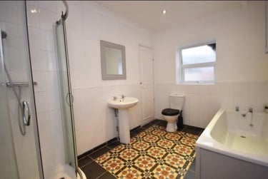 4 bed house, Balaclava, Street, Swansea, SA18BR - Image 7