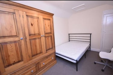 4 bed house, Balaclava, Street, Swansea, SA18BR - Image 9