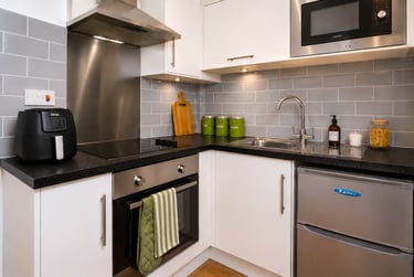 1 bed house, (Studio) West Street, Highfields, Leicester, LE16XQ - Image 2