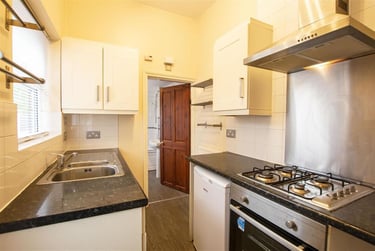 2 bed house, Northfield Road, Harborne, Birmingham, B170ST - Image 4