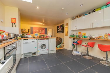 6 bed house, Hubert Road, Selly Park, Birmingham, B296ET - Image 3