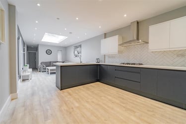 7 bed flat, Heeley Road, Selly Park, Birmingham, B296DP - Image 3