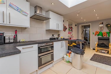 6 bed house, George Road, Selly Park, Birmingham, B296AH - Image 1