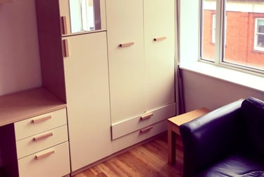 1 bed studio, The Kingsway, Portland House, City Centre, Swansea, SA15HN - Image 5
