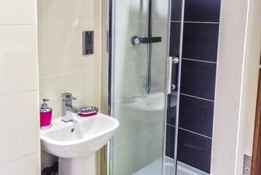 1 bed house, (Studio), Charles Street, Highfields, Leicester, LE11LB - Image 6