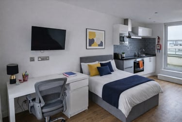 1 bed flat, Studio (With Private Balcony), Helmdon Road, City Centre, Leicester, LE27AL - Image 3