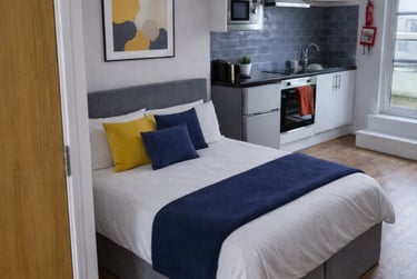 1 bed flat, Studio (With Private Balcony), Helmdon Road, City Centre, Leicester, LE27AL - Image 5
