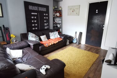 3 bed house, Balaclava St, St Thomas, Swansea, SA18BR - Image 1