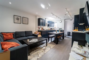 6 bed house, Arley Road, Selly Park, Birmingham, B297BQ - Image 2