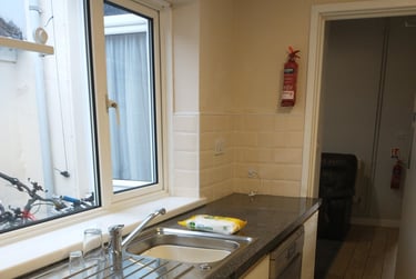 3 bed house, Sebastopol Street, St Thomas, Swansea, SA18BL - Image 2