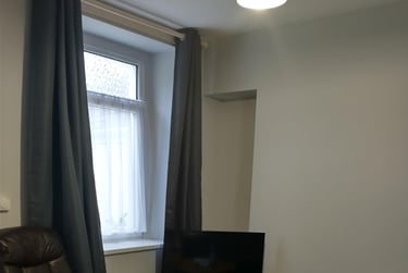 3 bed house, Sebastopol Street, St Thomas, Swansea, SA18BL - Image 3