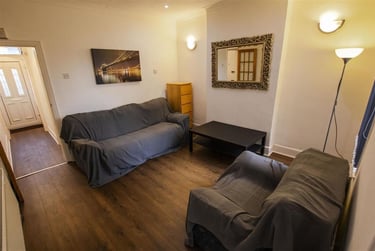 4 bed house, Warwards Lane, Selly Park, Birmingham, B297QR - Image 2
