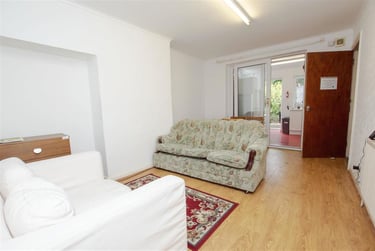 6 bed house, Quinton Road, Harborne, Birmingham, B170PP - Image 1