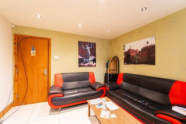 6 bed house, Hubert Road, Selly Park, Birmingham, B296ET - Image 2