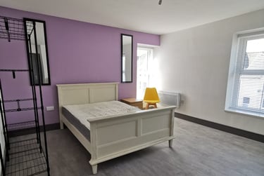 6 bed house, Eaton Crescent, Uplands, Swansea, SA14QJ - Image 1
