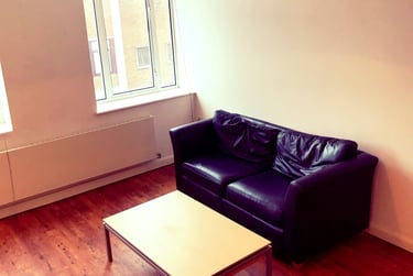 1 bed studio, The Kingsway, Portland House, City Centre, Swansea, SA15HN - Image 2