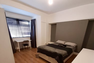 5 bed house, Nicholl Street, Mount Pleasant, Swansea, SA14HF - Image 7
