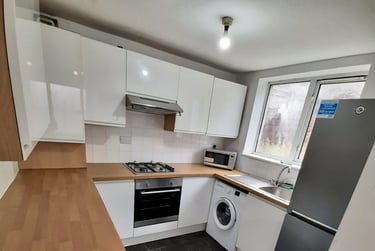 5 bed house, Cromwell Street, Mount Pleasant, Swansea, SA16EY - Image 1