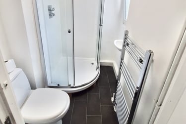5 bed house, Cromwell Street, Mount Pleasant, Swansea, SA16EY - Image 8