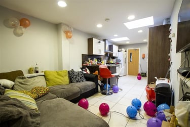 6 bed house, Teignmouth Road, Selly Park, Birmingham, B297AZ - Image 2