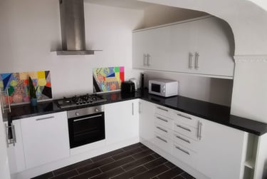 5 bed house, Elba Crescent, Port Tennant, Swansea, SA18QQ - Image 2