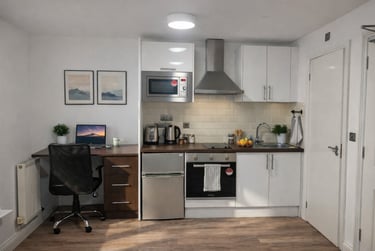 2 bed flat, Watkin Road, City Centre, Leicester, LE27HY - Image 2