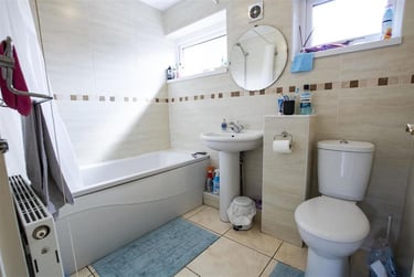 2 bed house, Leahurst Crescent, Harborne, Birmingham, B170LD - Image 6