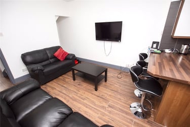 7 bed house, Dawlish Road, Selly Park, Birmingham, B297AS - Image 2