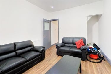 7 bed house, Dawlish Road, Selly Park, Birmingham, B297AS - Image 3