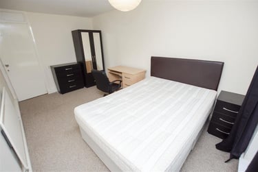 2 bed house, Seymour Close, Selly Park, Birmingham, B297JD - Image 5