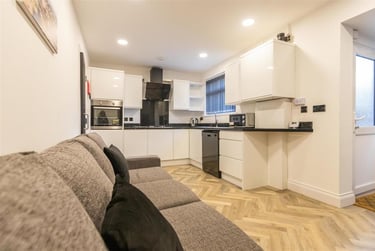 5 bed house, Metchley Drive, Harborne, Birmingham, B170JX - Image 2