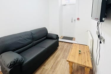 4 bed flat, 18-20 Albion Street, Highfields, Leicester, LE16GB - Image 11