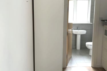 4 bed house, Western Street, Sandfields, Swansea, SA13JS - Image 3