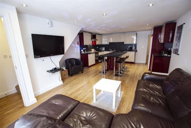 6 bed house, Coronation Road, Selly Park, Birmingham, B297DE - Image 2