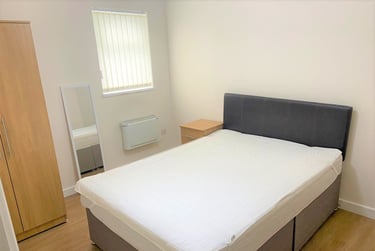 1 bed flat, The Kingsway, City Centre, Swansea, SA15HG - Image 3