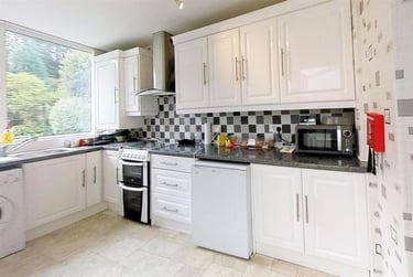 3 bed house, Reservoir Road, Harborne, Birmingham, B296SX - Image 3