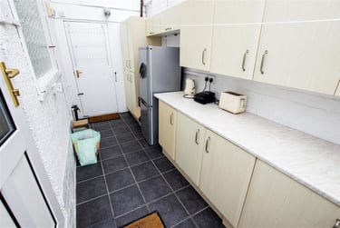 3 bed house, Reservoir Road, Harborne, Birmingham, B296SX - Image 4