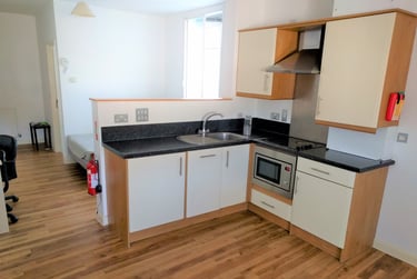 1 bed studio, The Kingsway, Portland House, City Centre, Swansea, SA15HN - Image 1