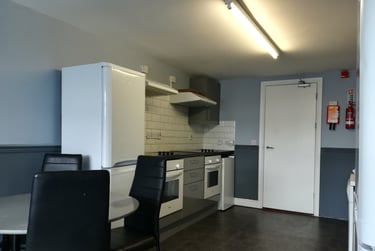 8 bed house, Uplands Crescent, Uplands, Swansea, SA20EX - Image 3