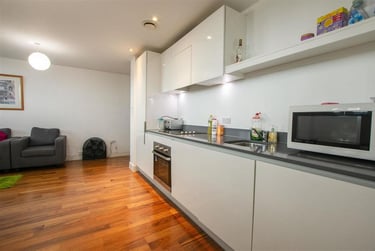2 bed flat, Hagley Road, City Centre, Birmingham, B168JA - Image 5