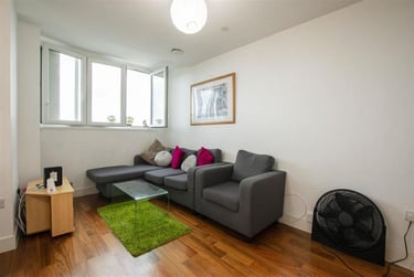 2 bed flat, Hagley Road, City Centre, Birmingham, B168JA - Image 8