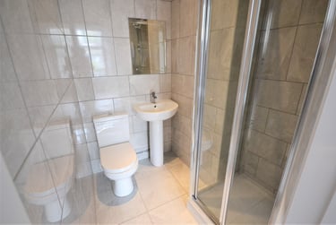 2 bed flat, Mansel Street, City Centre, Swansea, SA15TY - Image 6