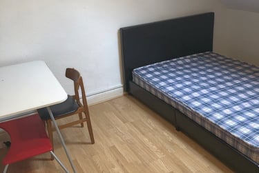 3 bed flat, Hanover Street, Mount Pleasant, Swansea, SA16BQ - Image 4