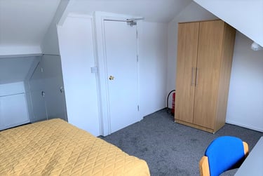 6 bed house, Russell Street, City Centre, Swansea, SA14HR - Image 6