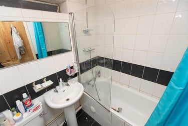 2 bed flat, Seymour Close, Selly Park, Birmingham, B297JD - Image 9