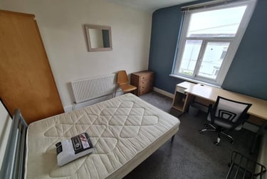 3 bed flat, Gwydr Crescent, Uplands, Swansea, SA20AD - Image 4