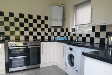 5 bed house, Cwmdonkin Drive, Uplands, Swansea, SA20RA - Image 1