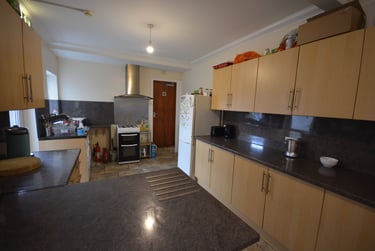 5 bed house, Ysgol  Street, Port Tennant, Swansea, SA18LF - Image 9