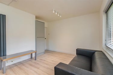2 bed house, Gibbins Road, Selly Park, Birmingham, B296PQ - Image 3