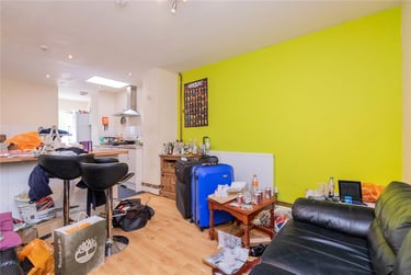 6 bed house, Hubert Road, Selly Park, Birmingham, B296EP - Image 1